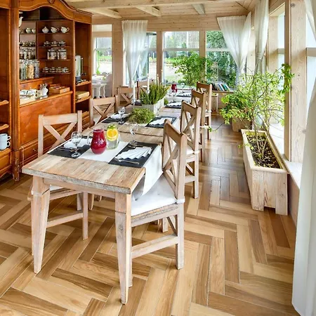 カントリーハウス Folwark Bialych Bocianow Kamionka