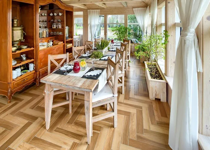 カントリーハウス Folwark Bialych Bocianow Kamionka