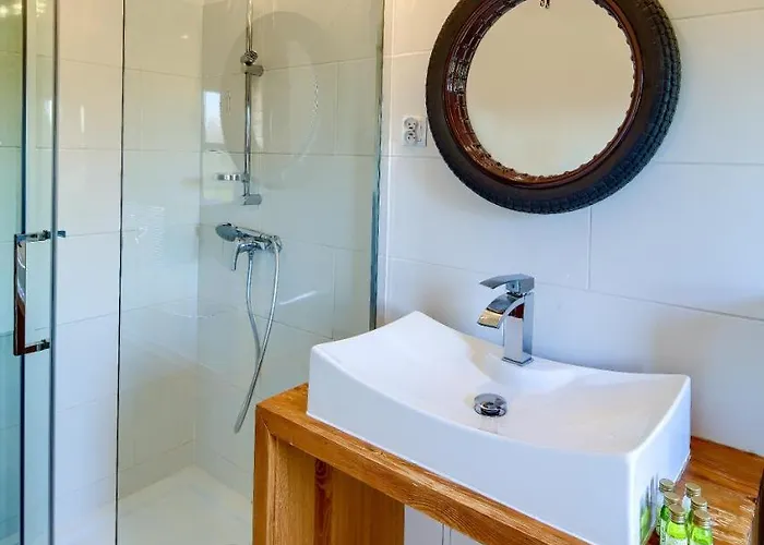 Folwark Bialych Bocianow カントリーハウス